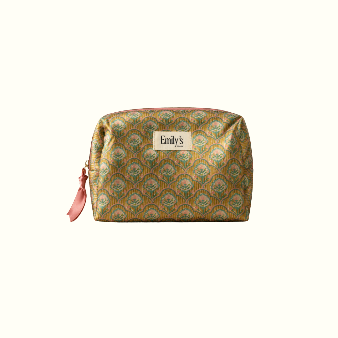 Trousses 100% pure soie de mûrier - Caudalie x Emily&