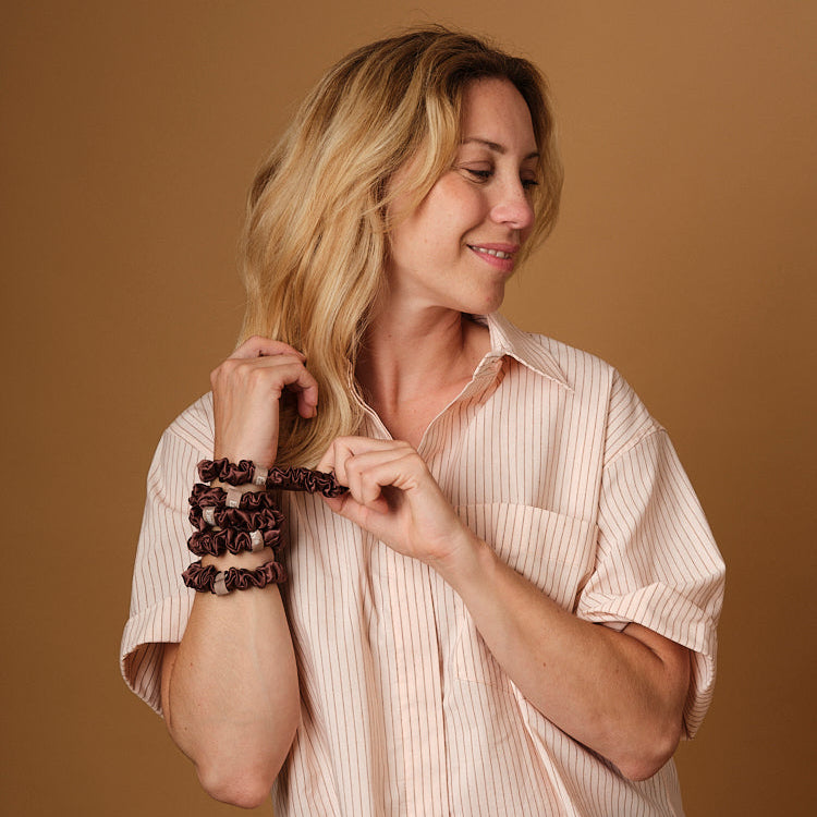 Set of 5 100% Silk Scrunchies - The Small - Mocha