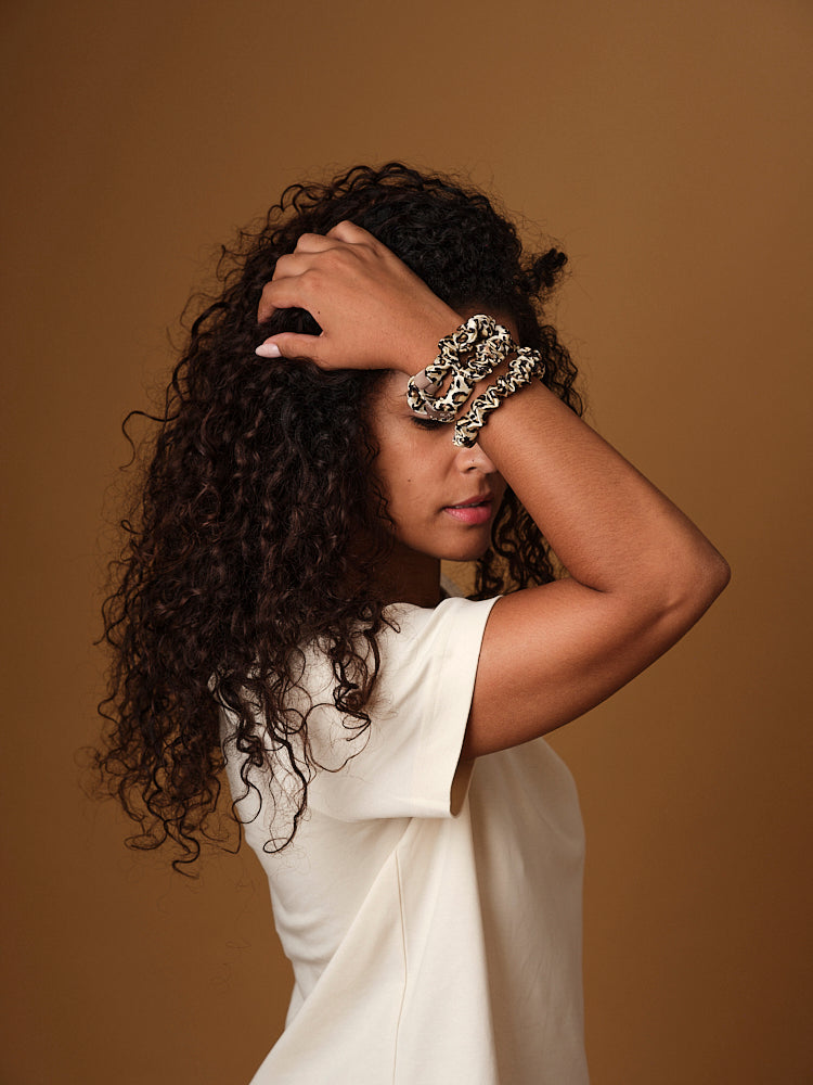 Quelles sont les 4 bonnes raisons d'adopter les chouchous en soie ?