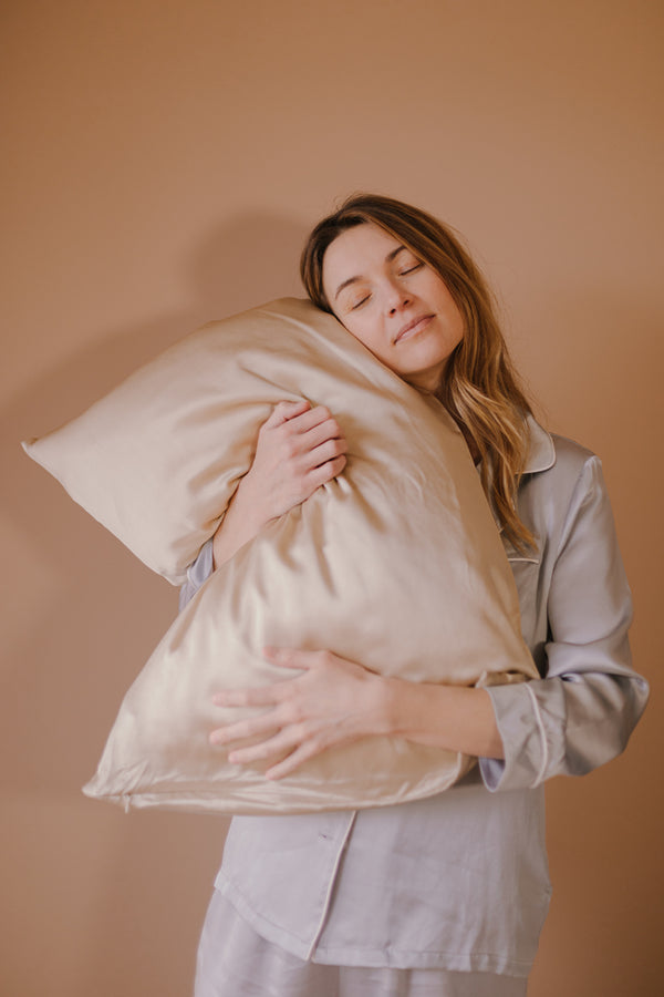 The silk pillowcase: an ally for your hair 