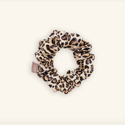 Pure Silk Scrunchie - middle 