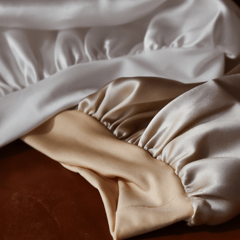 Gorro de noche de pura seda – Emily's Pillow