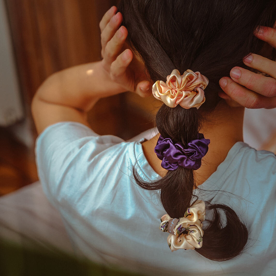 Pure Silk Scrunchie - middle 