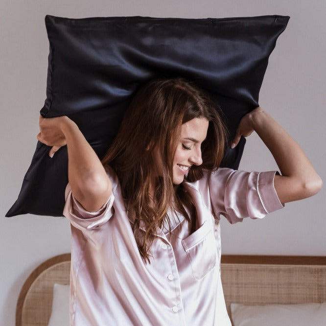 Quelles alternatives au taies d'oreiller en soie? – Emily's Pillow