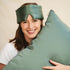 Masque bandeau en pure soie vert sauge, doux et enveloppant pour un sommeil paisible