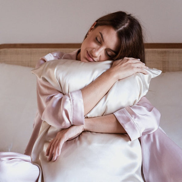 Taie d'oreiller en soie champagne - How to choose your silk pillowcase 
