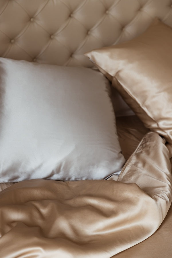 Taie d'oreiller pure soie de murier blanc et champagne - La soie : un remède efficace contre les allergies ?